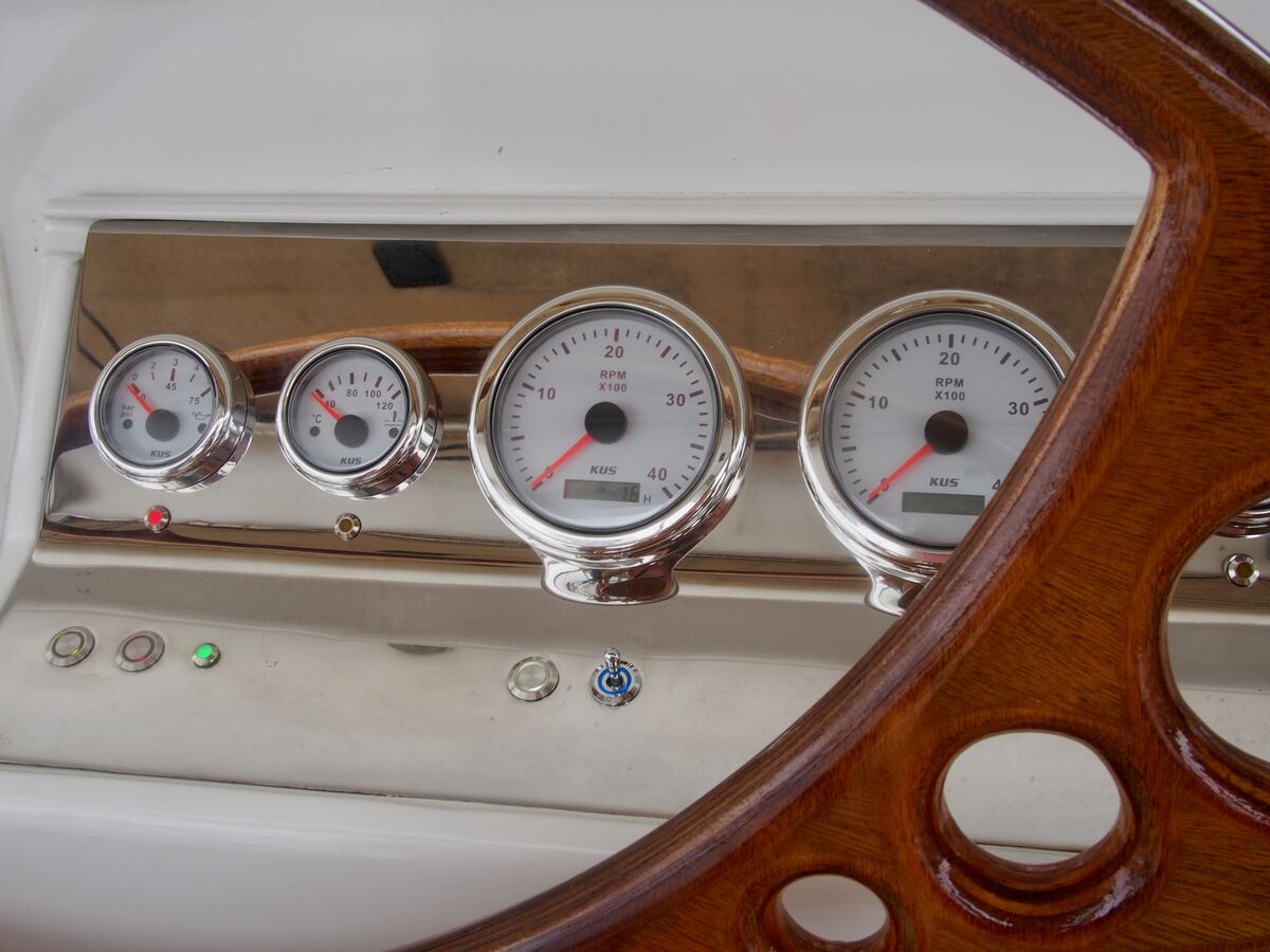 Engine instruments at the helm