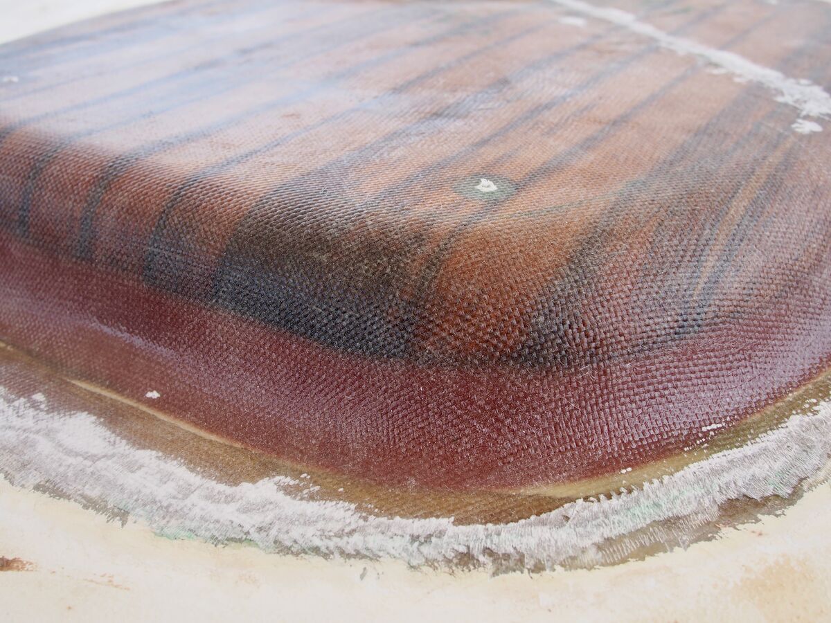 The mast base laminated in fresh glass